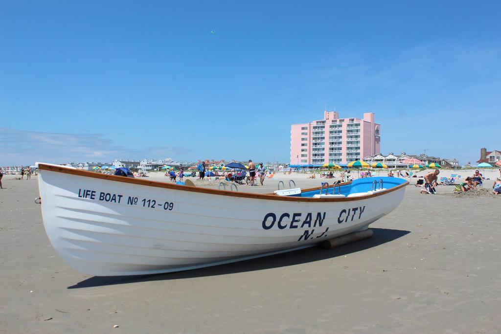 Port-O-Call Hotel Ocean City Bagian luar foto